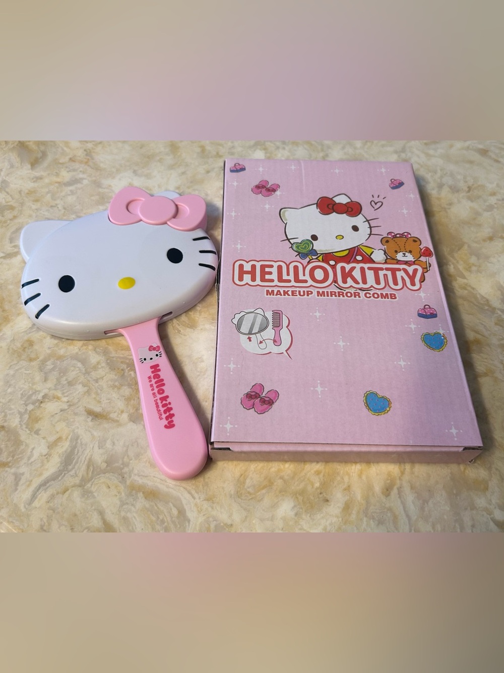 Hello Kitty Makeup Mirror Comb